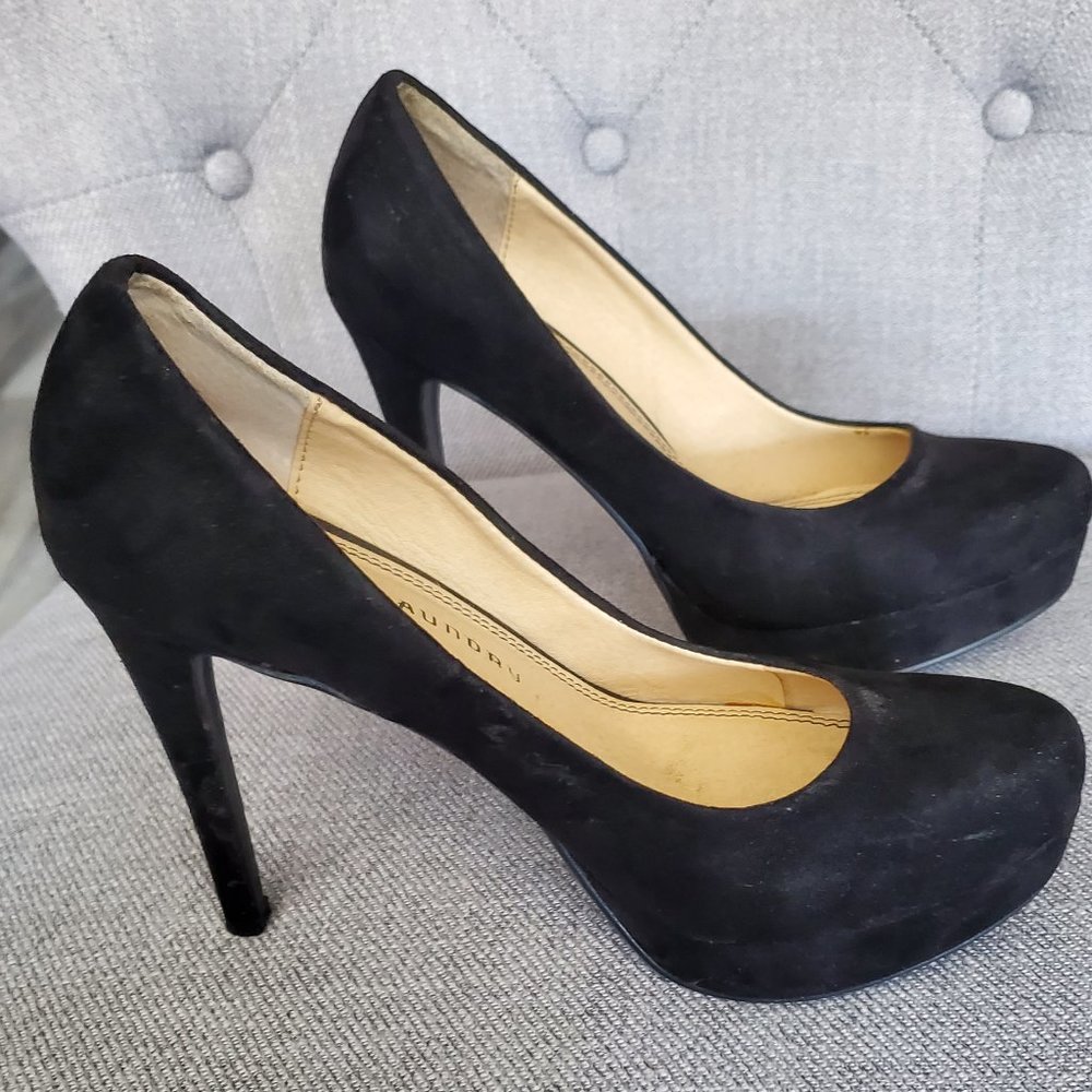 Chinese Laundry WOW Platform Pump